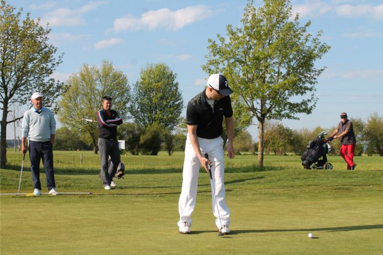 Denkinger PR - Golfclub Memmingen startet in die Saison