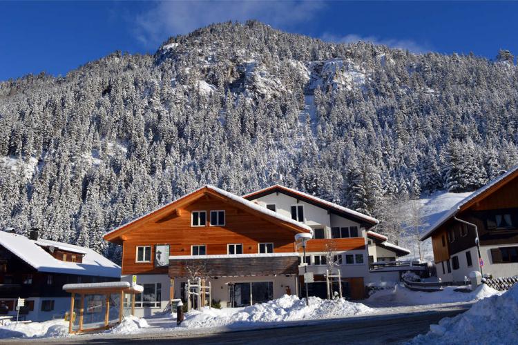 Denkinger PR - Bergsteiger-Hotel „Grüner Hut“ setzt auf Gruppenreisen