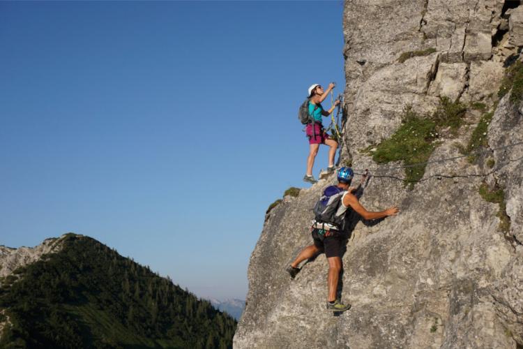 Denkinger PR - Salewa-Klettersteig fasziniert Bergfexe und sportliche Anfänger