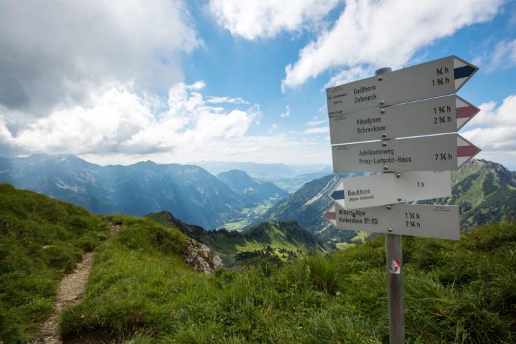 Denkinger PR - „Grenzgänger-Weg“ sichert Strecken und fasziniert Bergsteiger