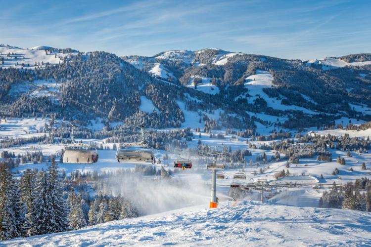 Denkinger PR - Skigebiet Oberjoch nimmt Familien unter die Haube