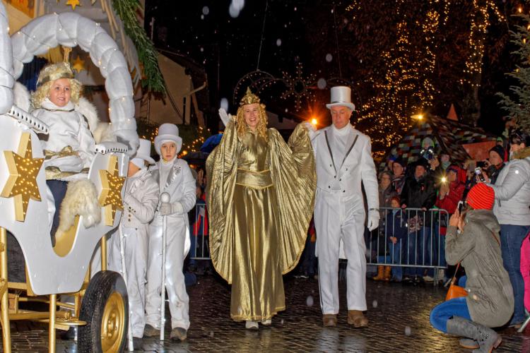 Denkinger PR - Erlebnis-Weihnachtsmarkt Bad Hindelang bietet Kunst, Musik und Theater