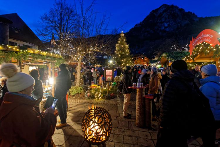 Denkinger PR - Erlebnis-Weihnachtsmarkt Bad Hindelang bietet Kunst, Musik und Theater