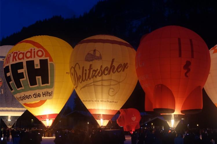 Denkinger PR - Mehr als 1.000 Besucher beim Wiesengrund-Ballonfestival  