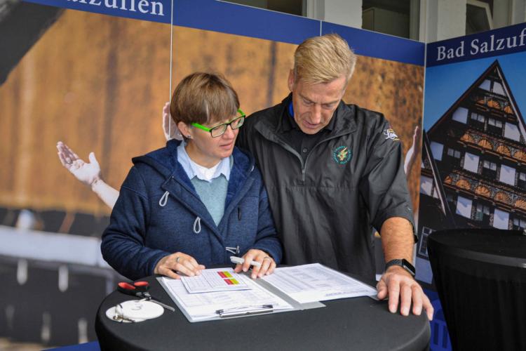 Denkinger PR - Golf-Benefizturnier in Bad Salzuflen kommt Kinderhospiz zugute