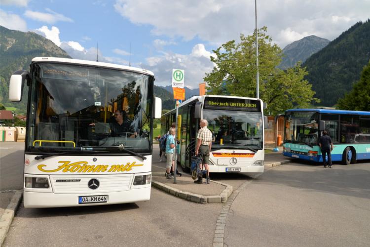 Denkinger PR - Gäste in Bad Hindelang fahren kostenlos Bus