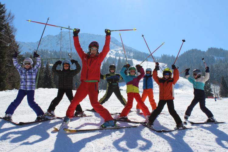 Denkinger PR - Familien-Skigebiet Oberjoch begeistert Eltern, Kinder und Jugendliche