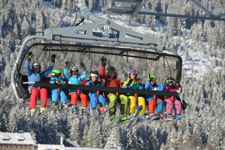 Denkinger PR - Familien-Skigebiet Oberjoch begeistert Eltern, Kinder und Jugendliche