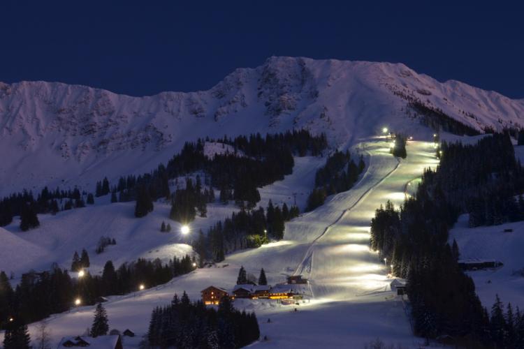 Denkinger PR - Familien-Skigebiet Oberjoch begeistert Eltern, Kinder und Jugendliche