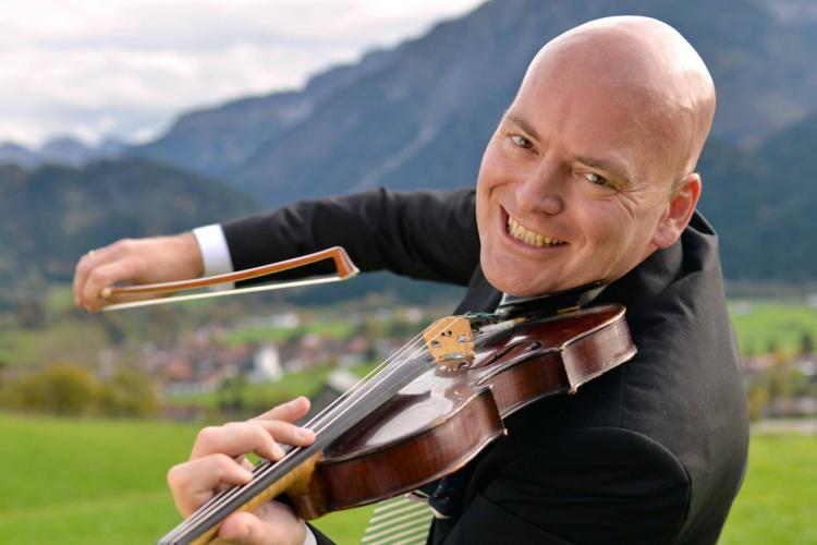Denkinger PR - Ein Ort wird Musik: Bad Hindelanger Gourmetküche und Klassik to go 