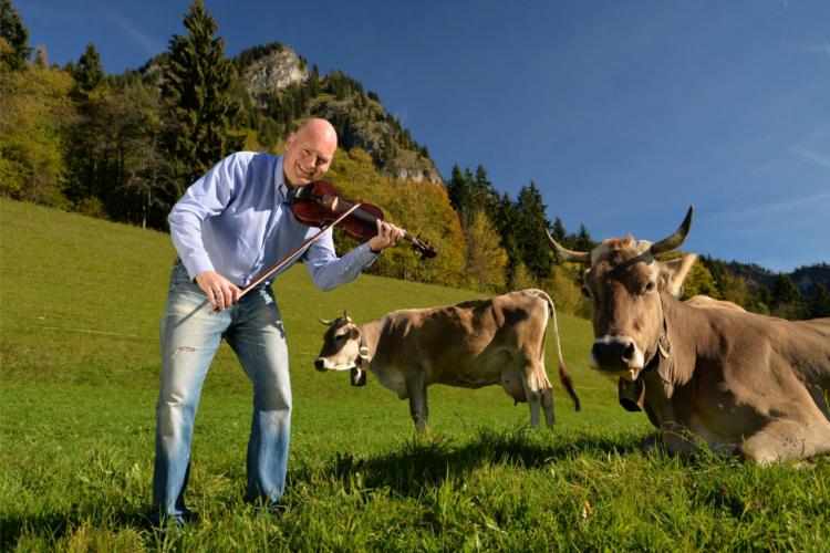 Denkinger PR - Ein Ort wird Musik: Bad Hindelanger Gourmetküche und Klassik to go 