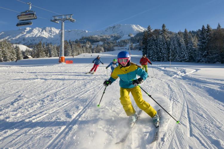 Denkinger PR - Ausgezeichneter Familienspaß im Skigebiet Oberjoch