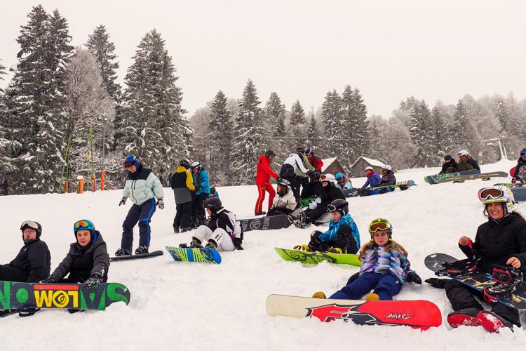 Denkinger PR - Schneesportfestival lockt Tausende Schüler ins Skigebiet Oberjoch