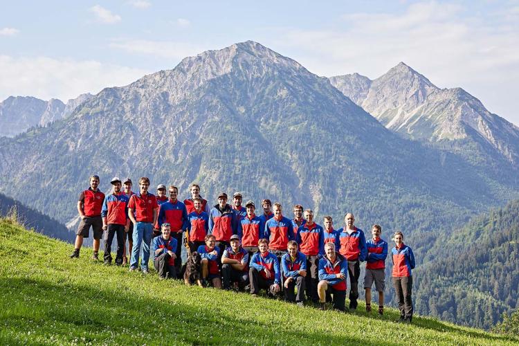 Denkinger PR - Hindelanger Bergwacht rettet seit 100 Jahren Leben und die Natur