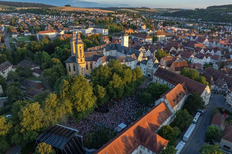 Denkinger PR - „Live im Schloss“ in Bad Mergentheim begeistert Besucher