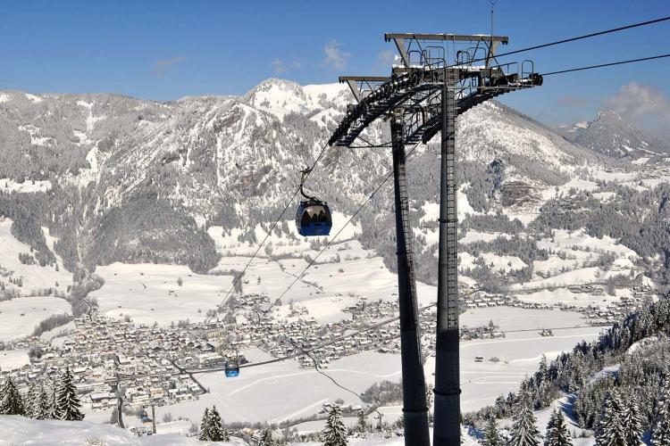 Denkinger PR - Prämierte Rodelbahn und Wander-Winterparadies zum Saionstart