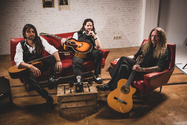 Denkinger PR - Gitarrenriffs, Gypsy-Groove und Alpen-Klänge beim SummerSound“ in Bad Hindelang