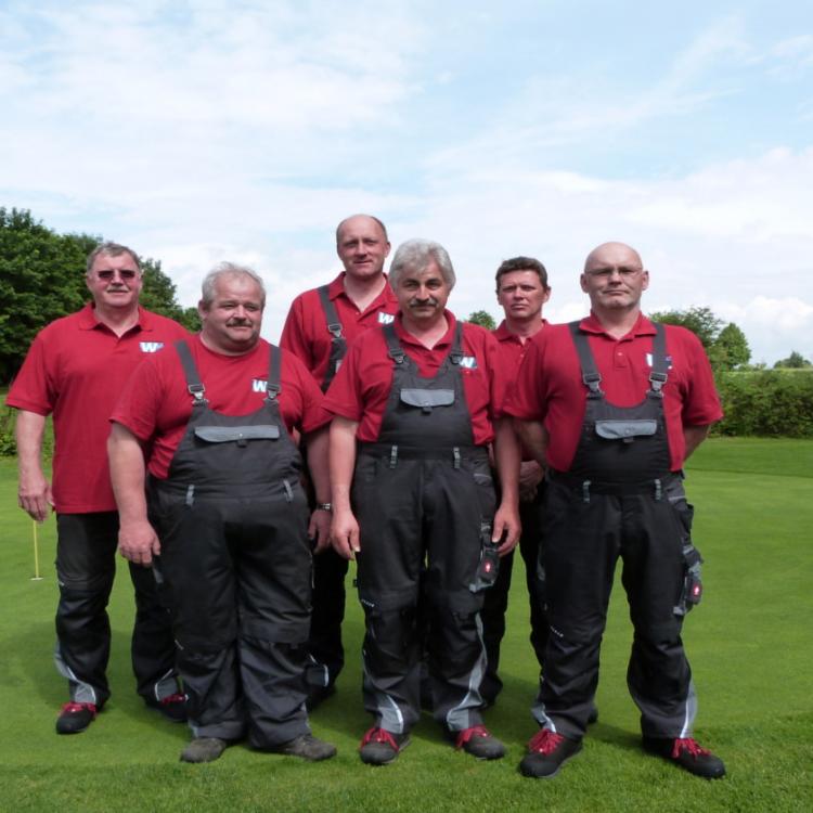 Denkinger PR - Greenkeeper Konrad Kienle und sein Team sichern Rasenqualität