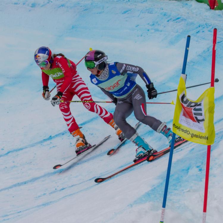 Denkinger PR - Telemarkerin Johanna Holzmann feiert Heimsieg im Skigebiet Oberjoch