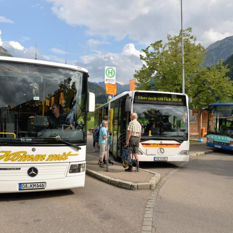 Denkinger PR - Gäste in Bad Hindelang fahren kostenlos Bus