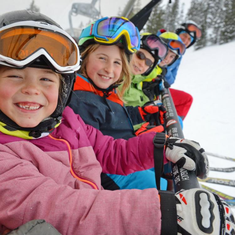 Denkinger PR - Ausgezeichneter Familienspaß im Skigebiet Oberjoch