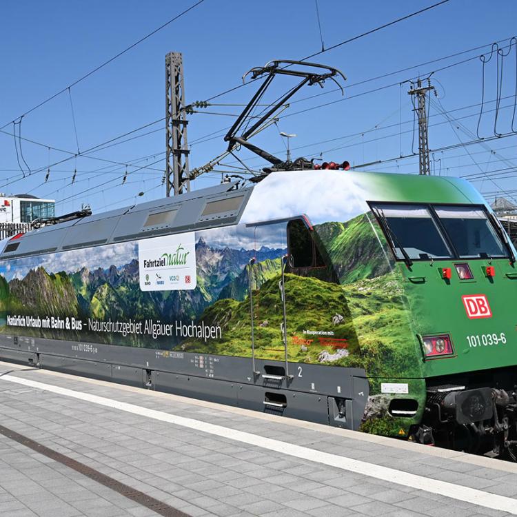 Denkinger PR - Fernverkehrslok ist Botschafter für Naturschutzgebiet Allgäuer Hochalpen