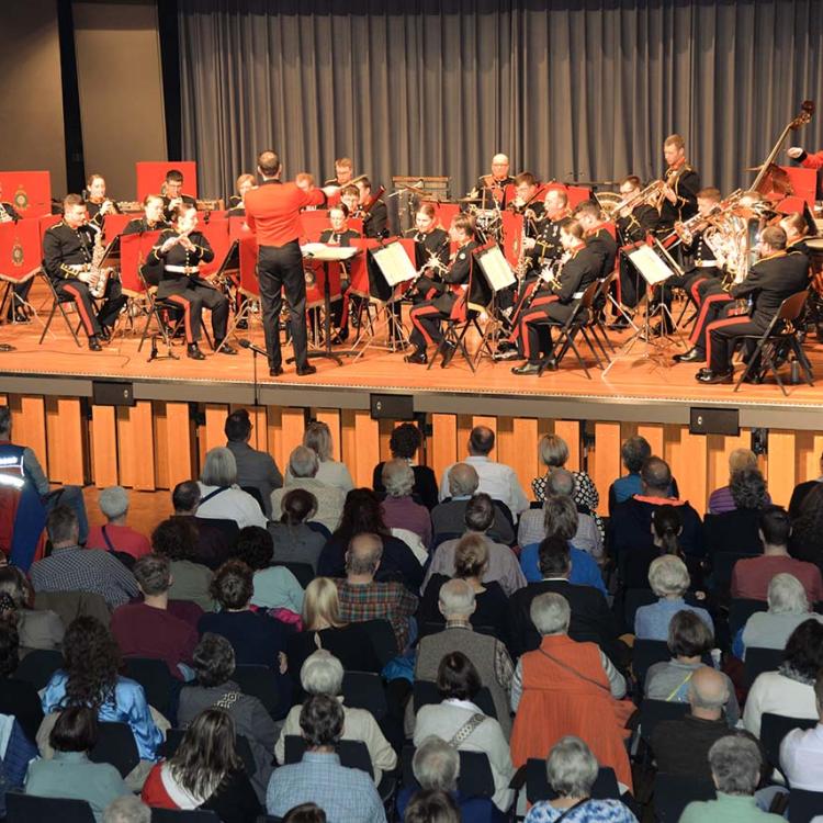 Denkinger PR - Royal Marines Band gibt Benefizkonzert in Bad Hindelang